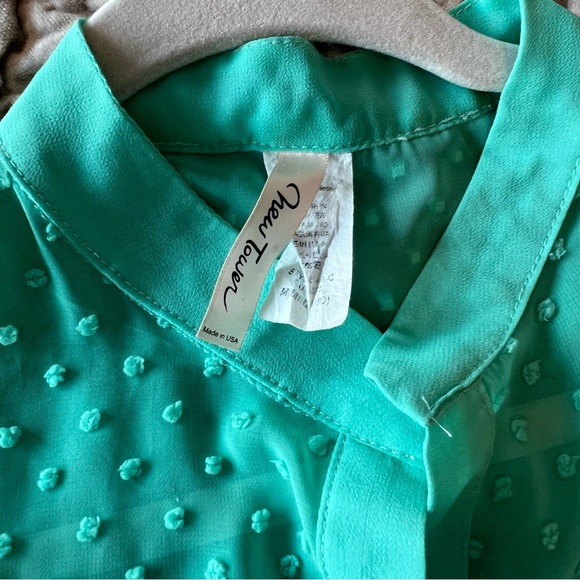New Tower thin green sleeveless top, size medium - Picture 6 of 8
